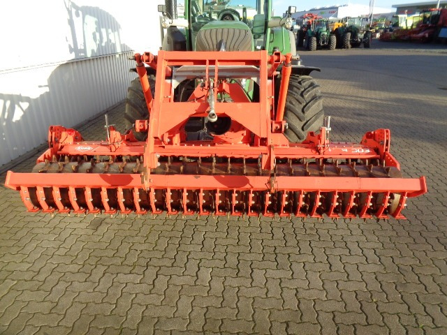 Kuhn Drillkombination Premia 300 - Borona: 2 kép. Kuhn Drillkombination Premia 300 - Borona: 2 kép.