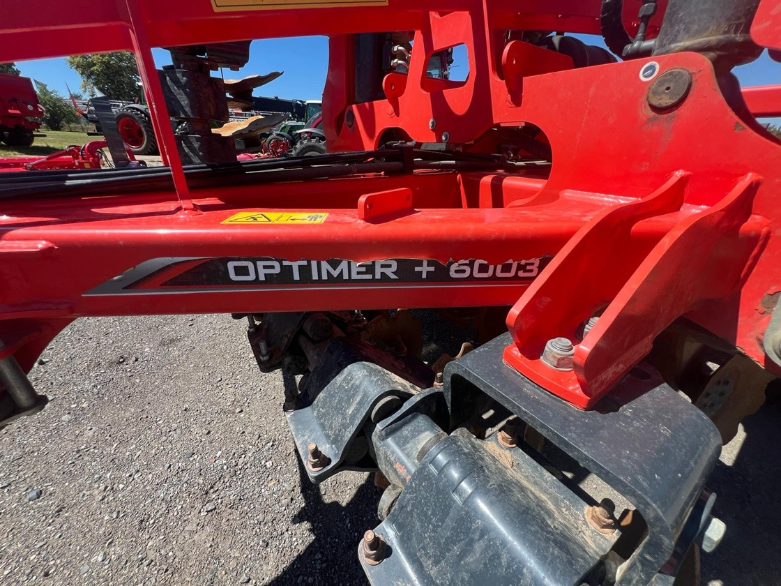Kuhn Optimer 6003 - Borona: 4 kép. Kuhn Optimer 6003 - Borona: 4 kép.
