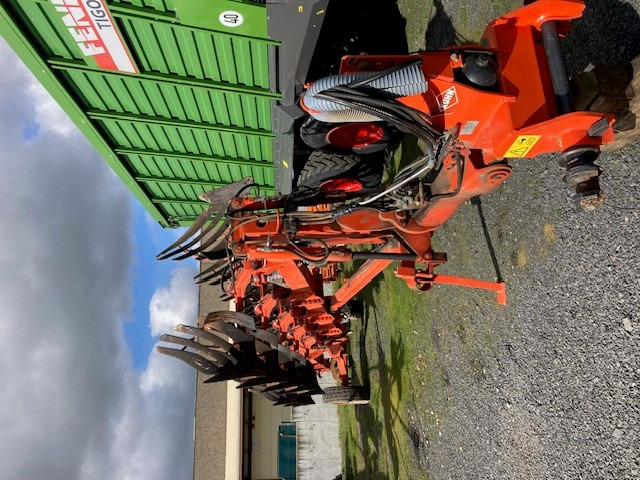 Kuhn Vari-Master - Eke: 2 kép. Kuhn Vari-Master - Eke: 2 kép.