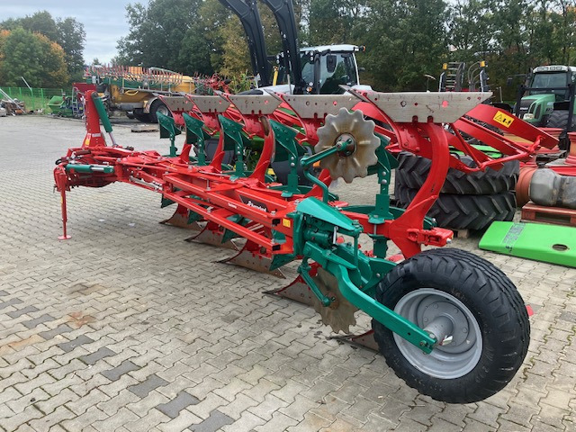 Kverneland 3300 S Variomat - Eke: 3 kép. Kverneland 3300 S Variomat - Eke: 3 kép.