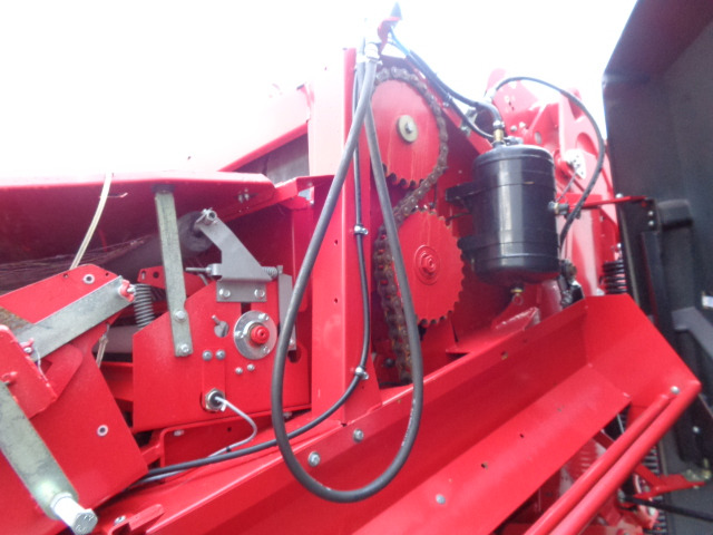 Lely RP 445 - Szálastakarmány betakarítás gépei: 4 kép. Lely RP 445 - Szálastakarmány betakarítás gépei: 4 kép.