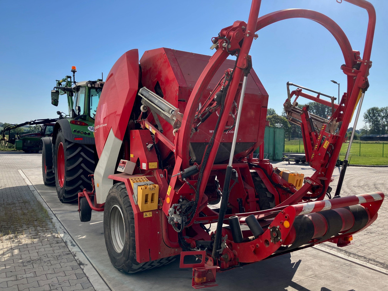 Lely Welger RPC 245 Tornado - Szálastakarmány betakarítás gépei: 3 kép. Lely Welger RPC 245 Tornado - Szálastakarmány betakarítás gépei: 3 kép.
