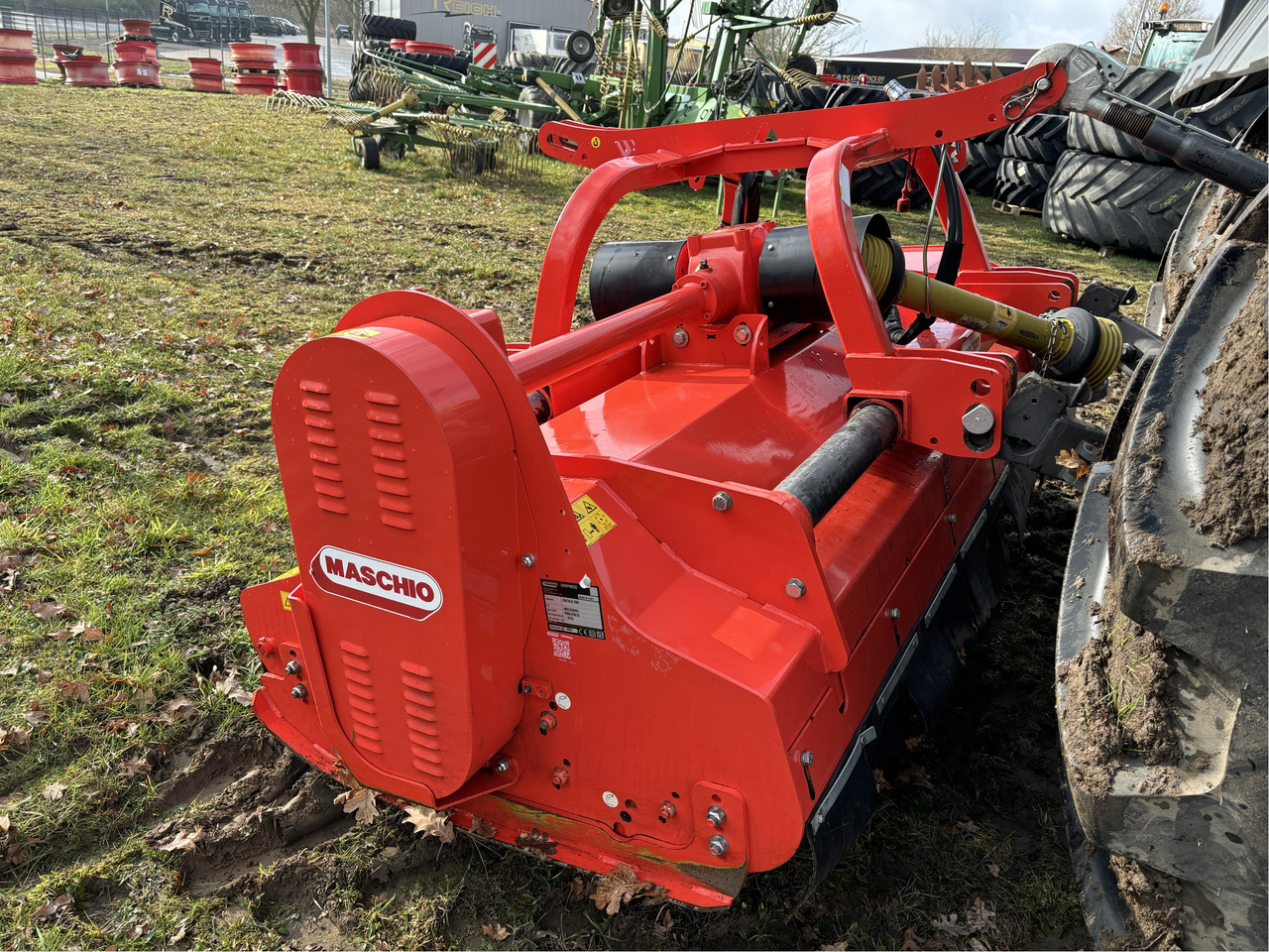 Maschio Bufalo 280 - Szárzúzó: 3 kép. Maschio Bufalo 280 - Szárzúzó: 3 kép.