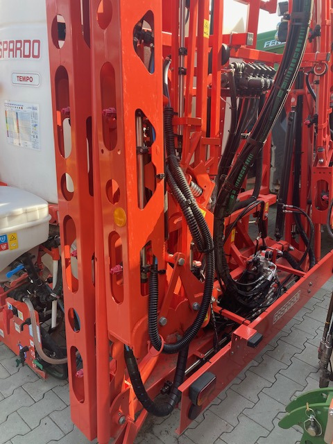 Maschio TEMPO 1201 Bravo - Függesztett permetező: 3 kép. Maschio TEMPO 1201 Bravo - Függesztett permetező: 3 kép.