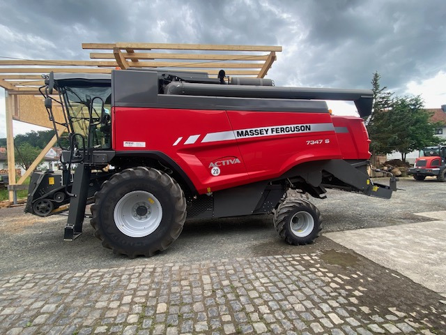 Massey Ferguson 7347 S Activa MCS - Kombájn: 1 kép. Massey Ferguson 7347 S Activa MCS - Kombájn: 1 kép.