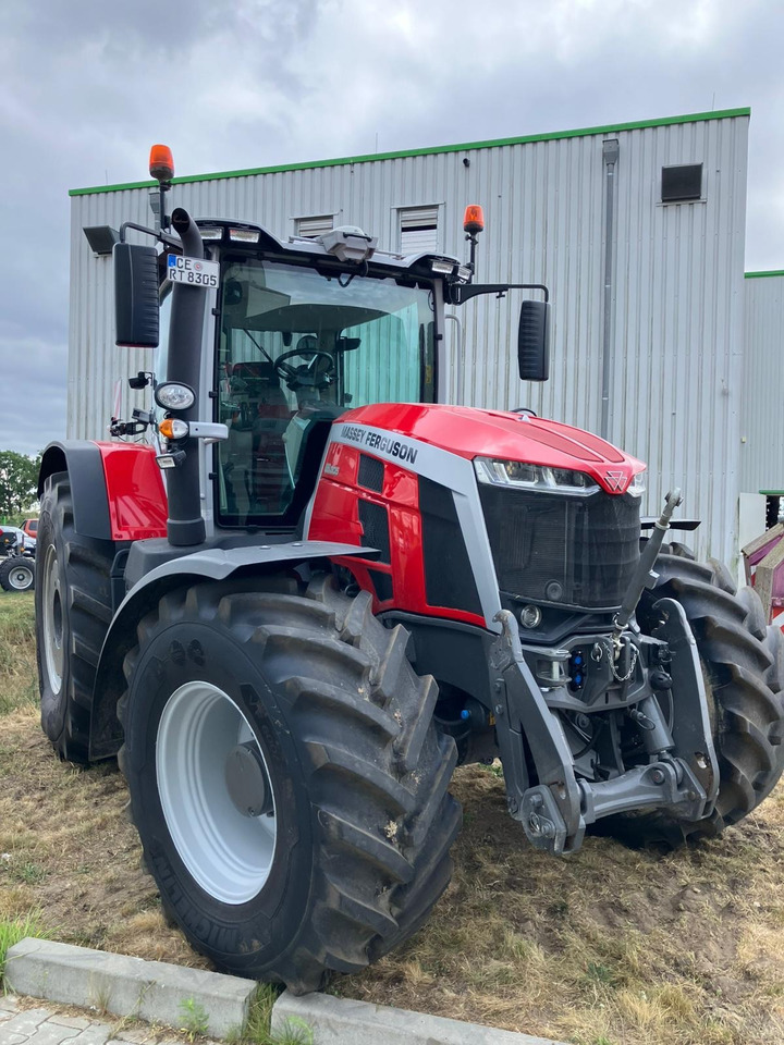 Massey Ferguson 8S.305 Dyna-VT EXCLUSIVE - Traktor: 1 kép. Massey Ferguson 8S.305 Dyna-VT EXCLUSIVE - Traktor: 1 kép.