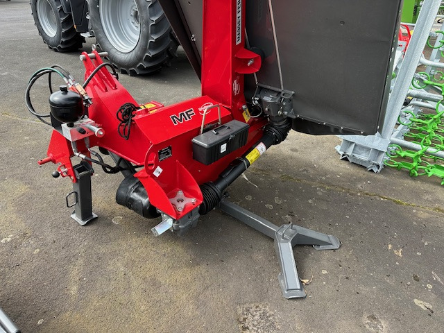 Massey Ferguson DM 316 TL-V - Fűkasza: 2 kép. Massey Ferguson DM 316 TL-V - Fűkasza: 2 kép.