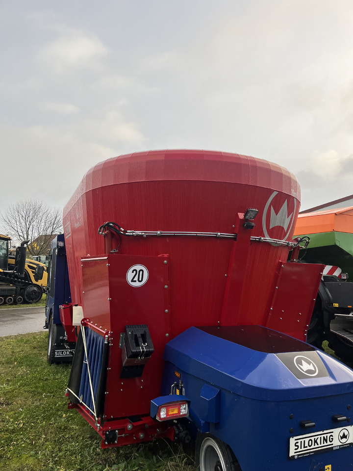 Mayer Siloking SelfLine 4.0 Premium - Etetőkocsi: 2 kép. Mayer Siloking SelfLine 4.0 Premium - Etetőkocsi: 2 kép.