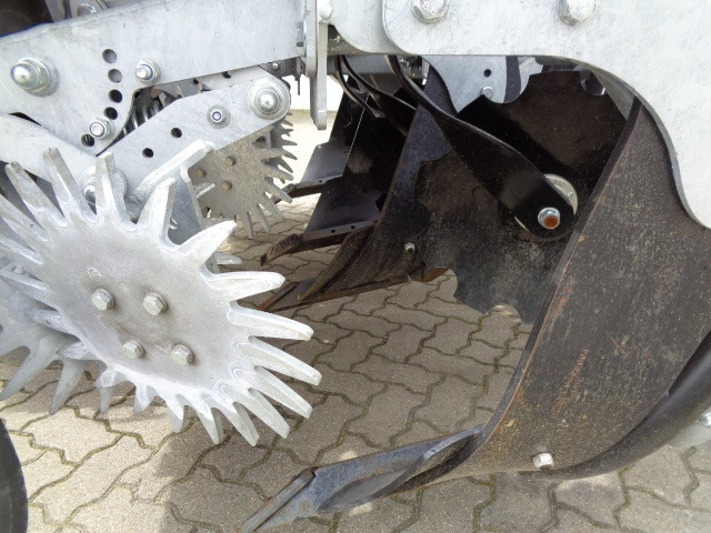 Mezőgazdasági gépek Volmer Strip Till Culex: 11 kép.