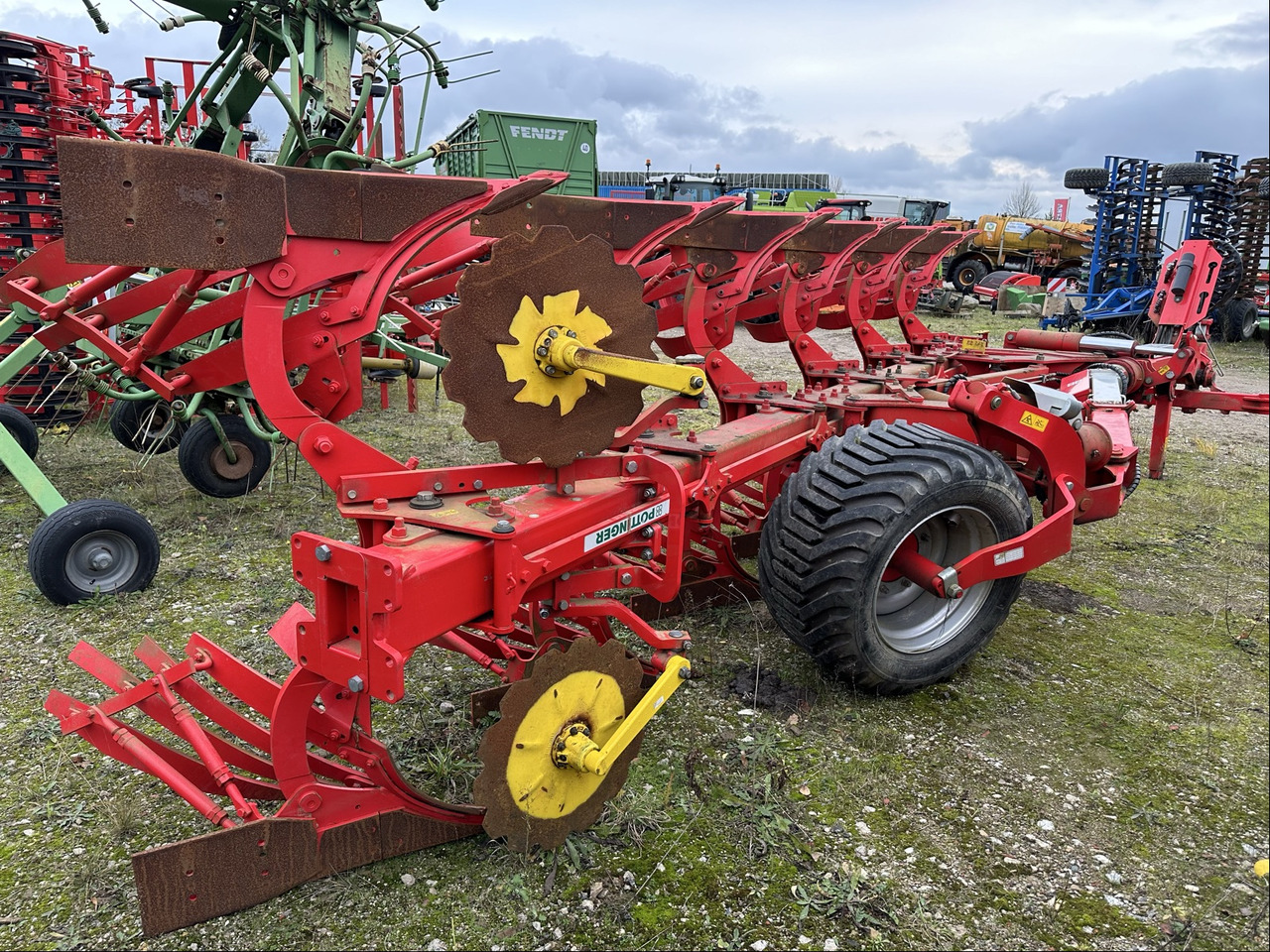 Pöttinger Vario Pflug Servo 6.50 Plus - Eke: 3 kép. Pöttinger Vario Pflug Servo 6.50 Plus - Eke: 3 kép.