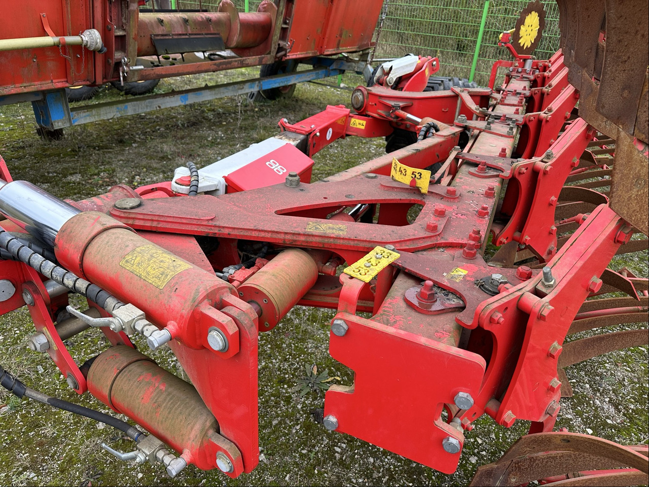 Pöttinger Vario Pflug Servo 6.50 Plus - Eke: 5 kép. Pöttinger Vario Pflug Servo 6.50 Plus - Eke: 5 kép.