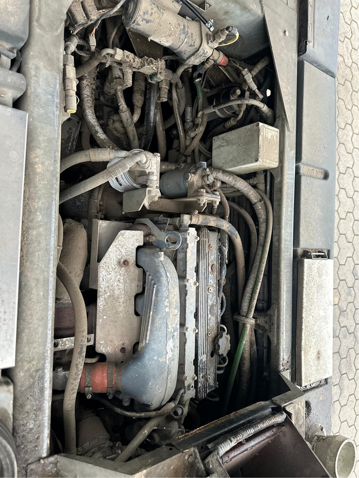 Schmidt Kehrmaschine Compact 200 - Fűkasza: 1 kép. Schmidt Kehrmaschine Compact 200 - Fűkasza: 1 kép.