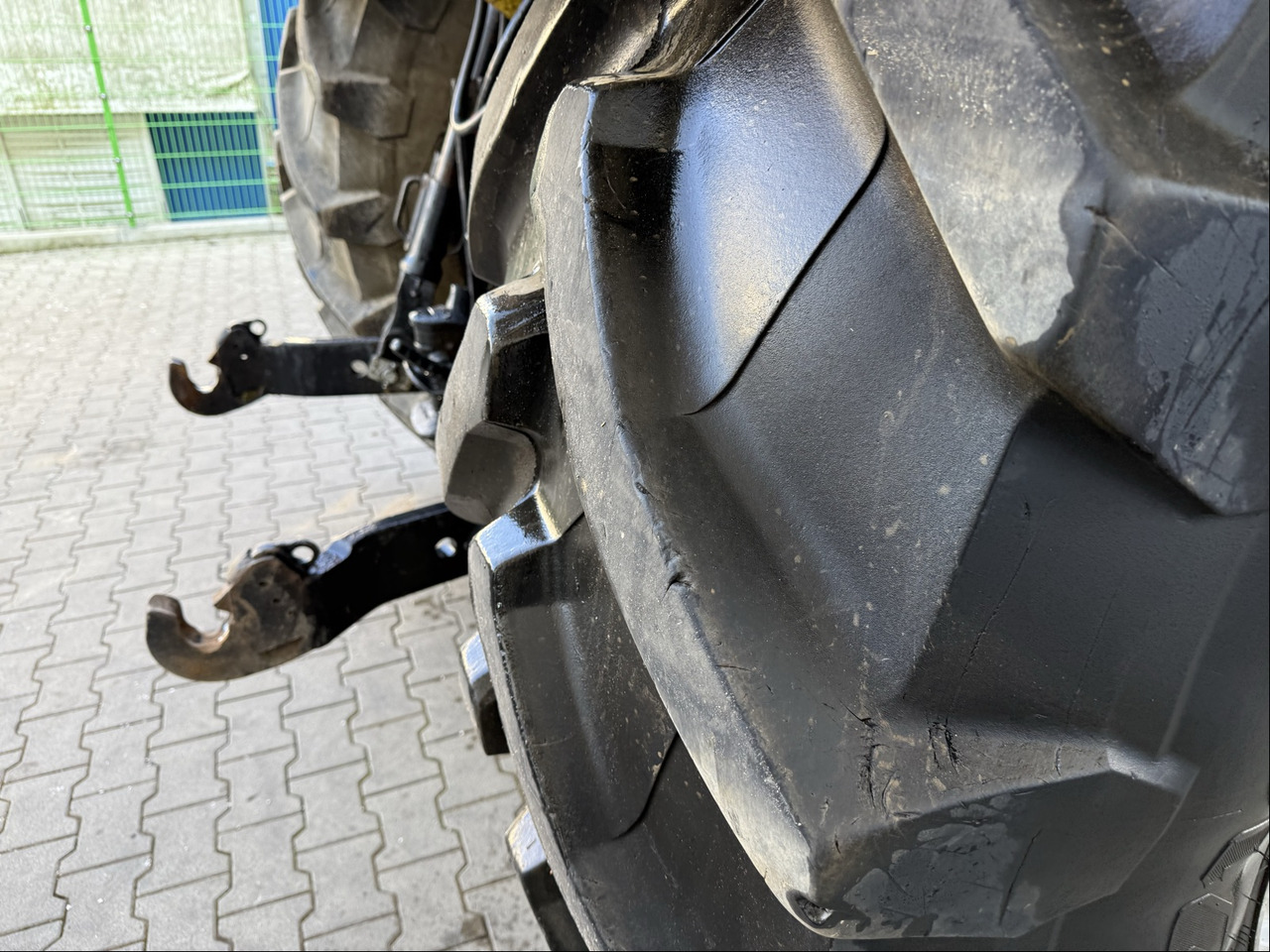 Steyr 6270 Terrus CVT - Traktor: 2 kép. Steyr 6270 Terrus CVT - Traktor: 2 kép.