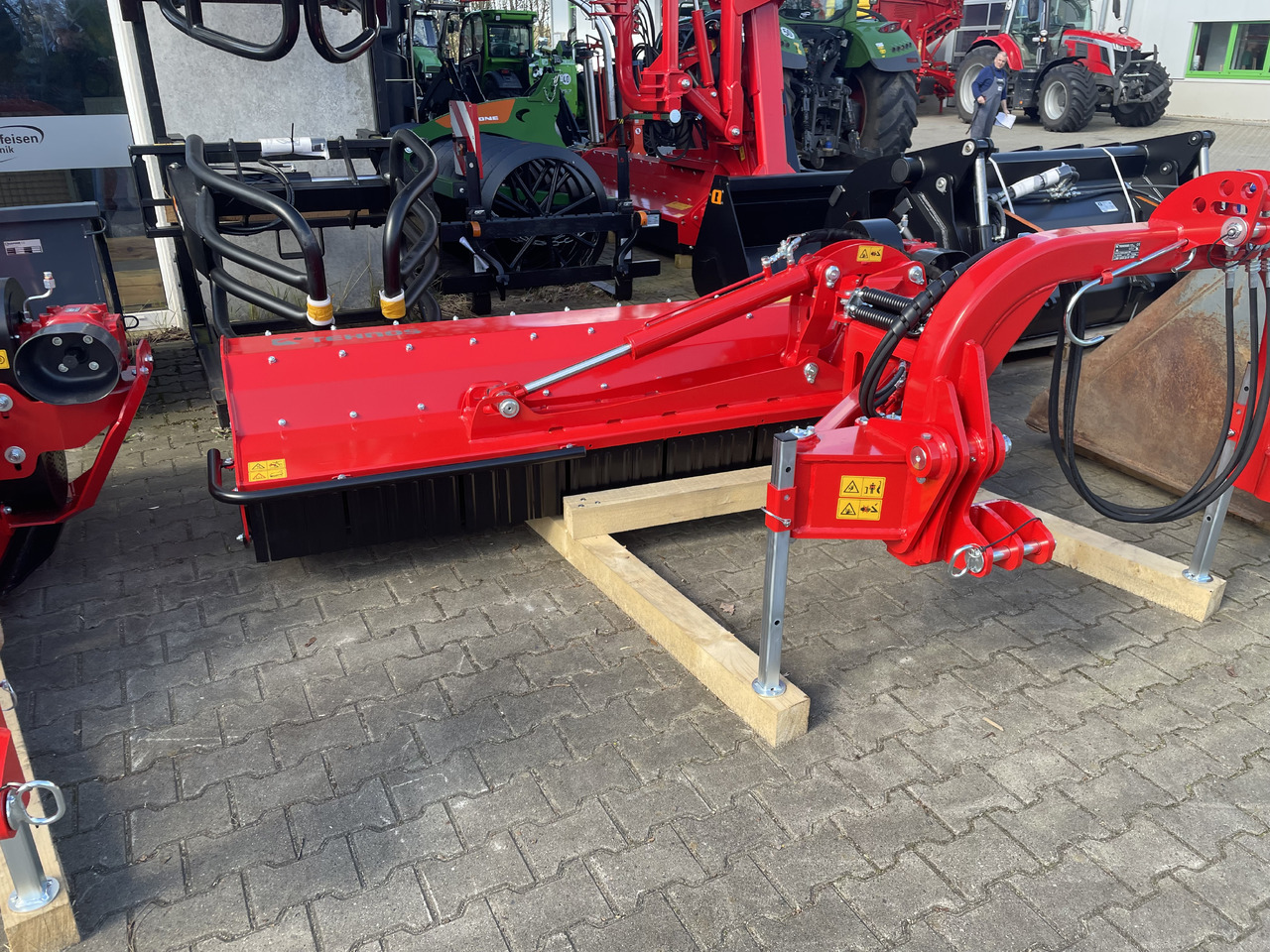 Tehnos Mulcher MB 220R Profi LW - Szárzúzó: 1 kép. Tehnos Mulcher MB 220R Profi LW - Szárzúzó: 1 kép.