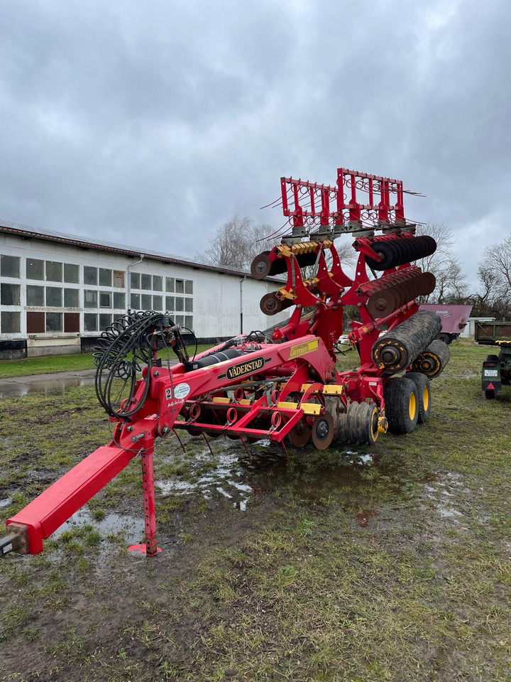 Väderstad CR 820 - Borona: 5 kép. Väderstad CR 820 - Borona: 5 kép.