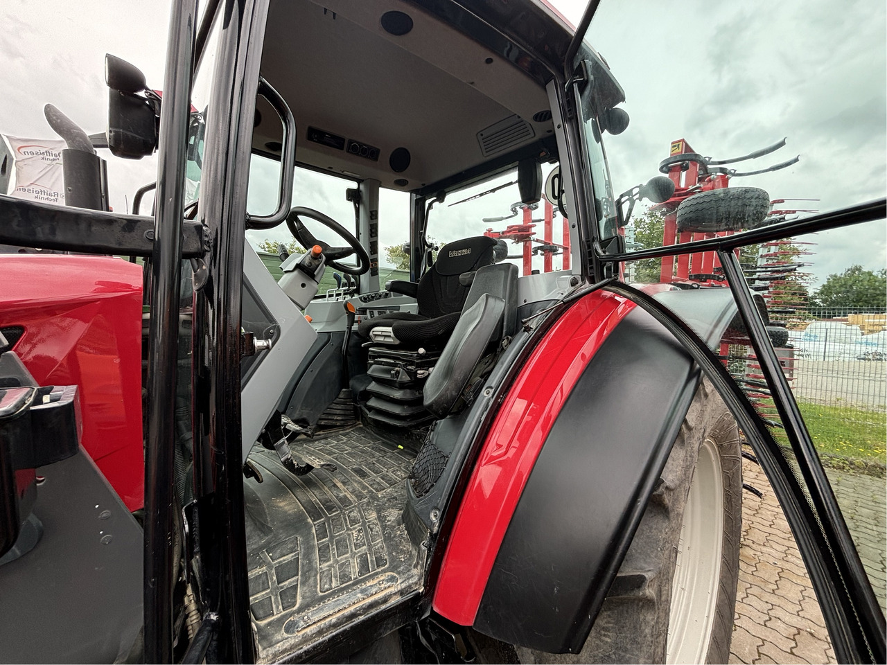 Valtra A 95 lízing Valtra A 95: 15 kép.