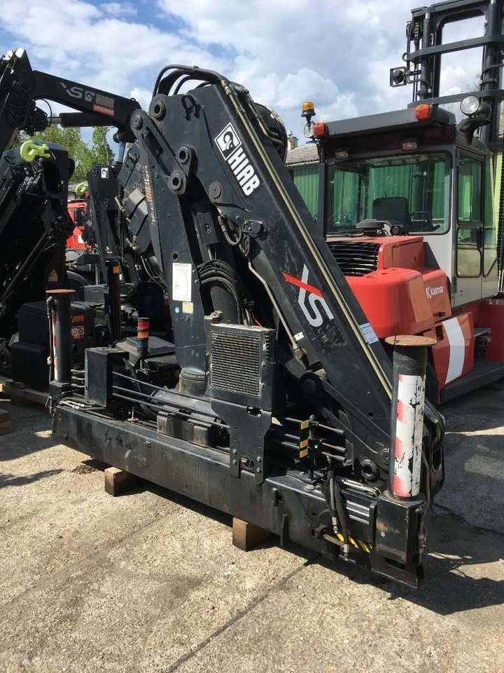 Hiab 166 E-4 HiPro - Rakodódaru - Teherautó: 3 kép. Hiab 166 E-4 HiPro - Rakodódaru - Teherautó: 3 kép.