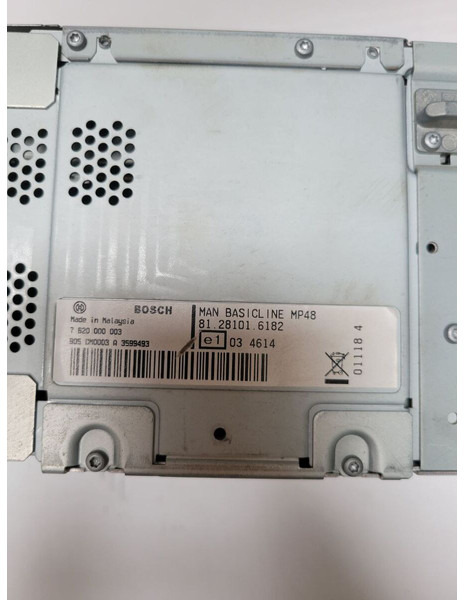 MAN CD Player - Alkatrész - Teherautó: 3 kép. MAN CD Player - Alkatrész - Teherautó: 3 kép.
