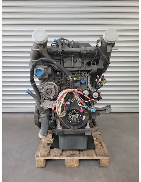 DAF CF MX11 330 H2 450hp EURO 6 2017 -> - Motor - Teherautó: 3 kép. DAF CF MX11 330 H2 450hp EURO 6 2017 -> - Motor - Teherautó: 3 kép.