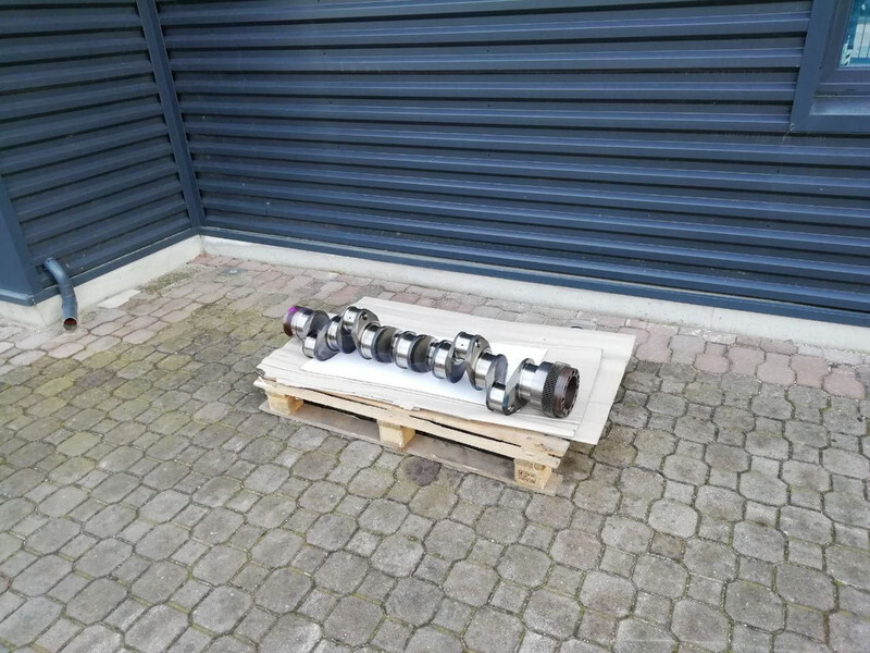 DAF OE 1684102 - Főtengely - Teherautó: 2 kép. DAF OE 1684102 - Főtengely - Teherautó: 2 kép.