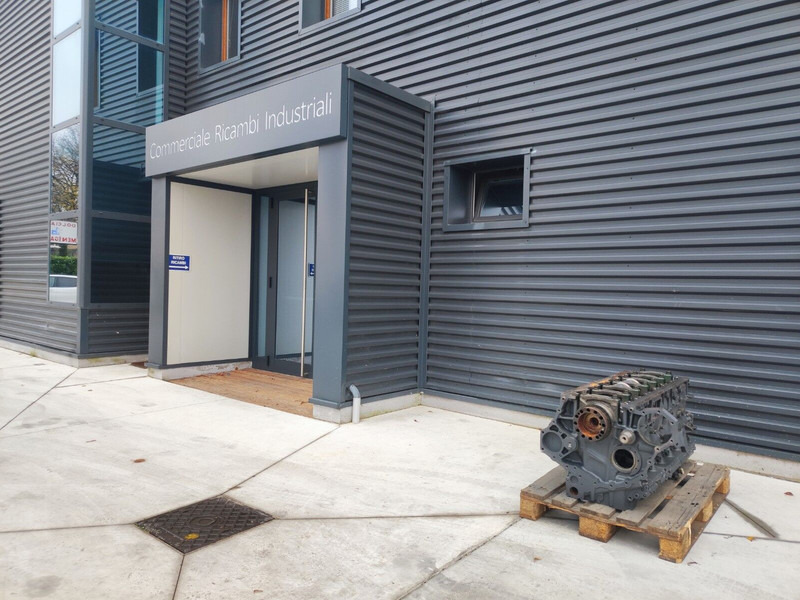 DAF XF105 MX13 EURO 5 - Motorblokk - Teherautó: 1 kép. DAF XF105 MX13 EURO 5 - Motorblokk - Teherautó: 1 kép.