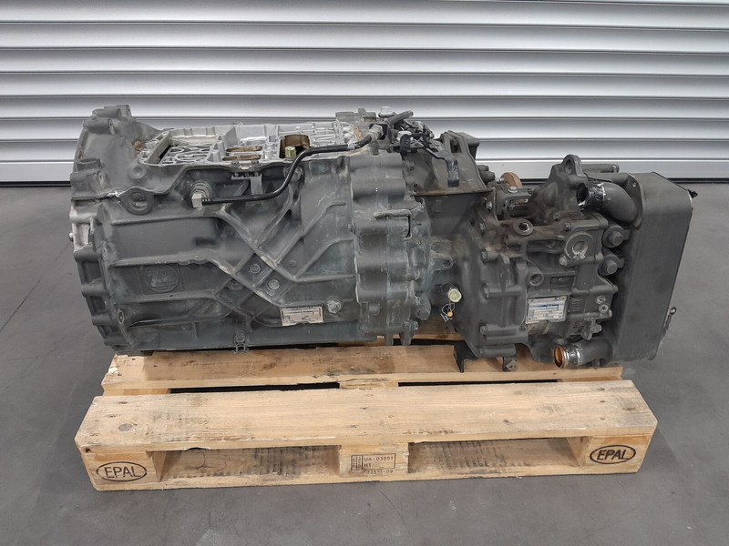 DAF XF106 - XF 106 - Sebességváltó - Teherautó: 3 kép. DAF XF106 - XF 106 - Sebességváltó - Teherautó: 3 kép.