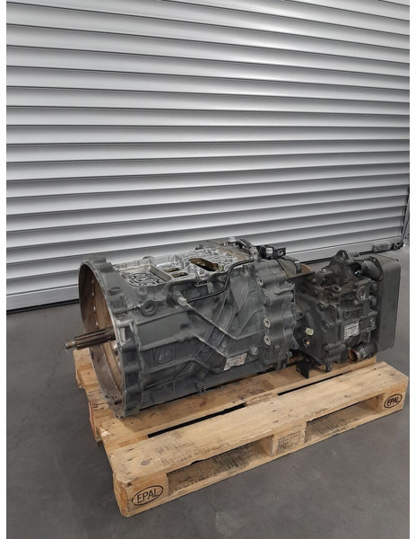 DAF XF106 - XF 106 - Sebességváltó - Teherautó: 4 kép. DAF XF106 - XF 106 - Sebességváltó - Teherautó: 4 kép.