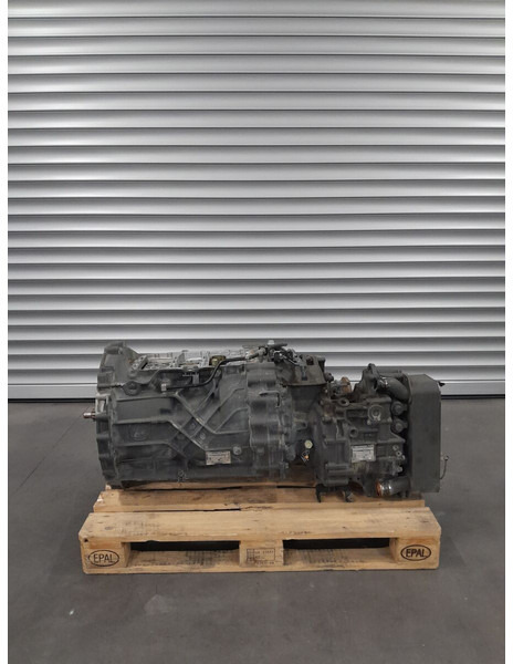 DAF XF106 - XF 106 - Sebességváltó - Teherautó: 2 kép. DAF XF106 - XF 106 - Sebességváltó - Teherautó: 2 kép.