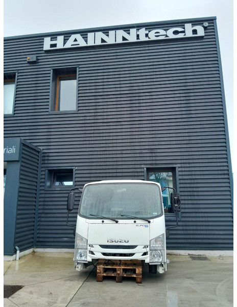 Isuzu Narrow L 35 - stretta - Fülke és belső tér - Teherautó: 3 kép. Isuzu Narrow L 35 - stretta - Fülke és belső tér - Teherautó: 3 kép.