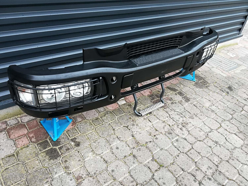 Iveco EUROCARGO - Lökhárító - Teherautó: 3 kép. Iveco EUROCARGO - Lökhárító - Teherautó: 3 kép.