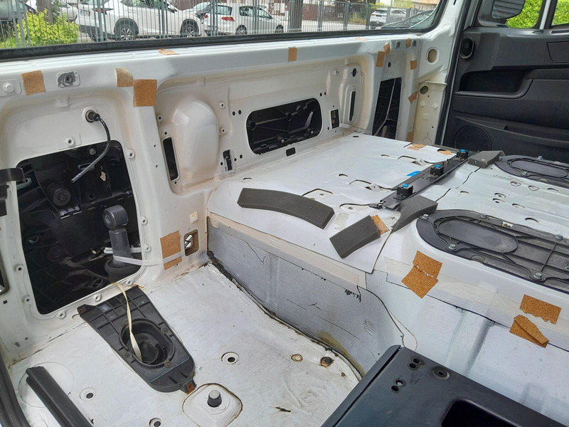 Új Fülke és belső tér - Teherautó Iveco Euro 6: 11 kép.