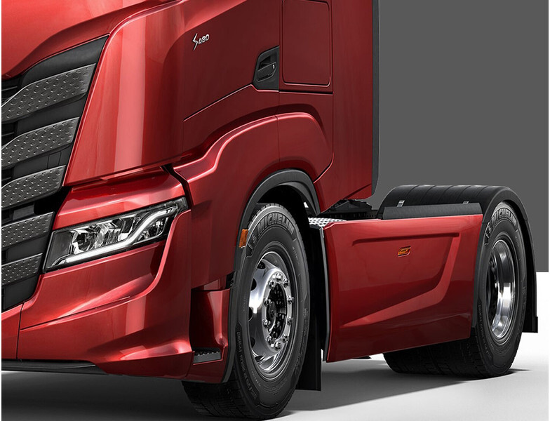 Iveco S WAY EURO 6 - ADBlue steps / scalini ADBlue - Légterelő - Teherautó: 3 kép. Iveco S WAY EURO 6 - ADBlue steps / scalini ADBlue - Légterelő - Teherautó: 3 kép.