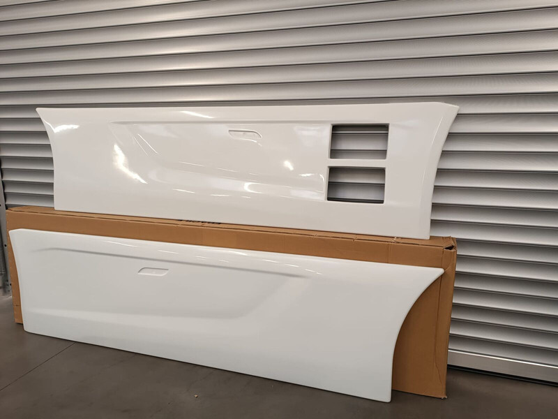 Iveco S WAY EURO 6 Sideskirts / Fairings - Légterelő - Teherautó: 5 kép. Iveco S WAY EURO 6 Sideskirts / Fairings - Légterelő - Teherautó: 5 kép.
