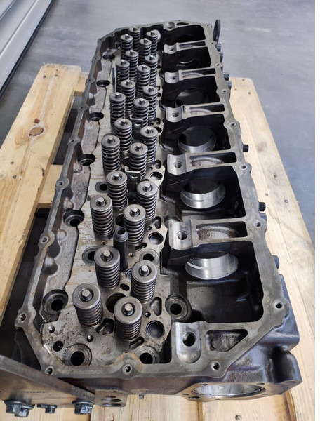 Iveco STRALIS F3GFE611 CURSOR 11 460 480hp EURO 6 - Motorblokk - Teherautó: 4 kép. Iveco STRALIS F3GFE611 CURSOR 11 460 480hp EURO 6 - Motorblokk - Teherautó: 4 kép.