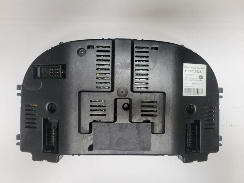 MAN Display - Műszerfal - Teherautó: 2 kép. MAN Display - Műszerfal - Teherautó: 2 kép.