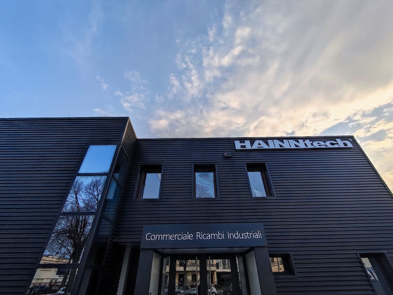 MAN TGS TGX D2676 LF80 430hp EURO 6D - Motor - Teherautó: 2 kép. MAN TGS TGX D2676 LF80 430hp EURO 6D - Motor - Teherautó: 2 kép.