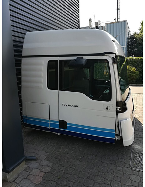 MAN TGX XLX EURO 5 - Fülke és belső tér - Teherautó: 4 kép. MAN TGX XLX EURO 5 - Fülke és belső tér - Teherautó: 4 kép.