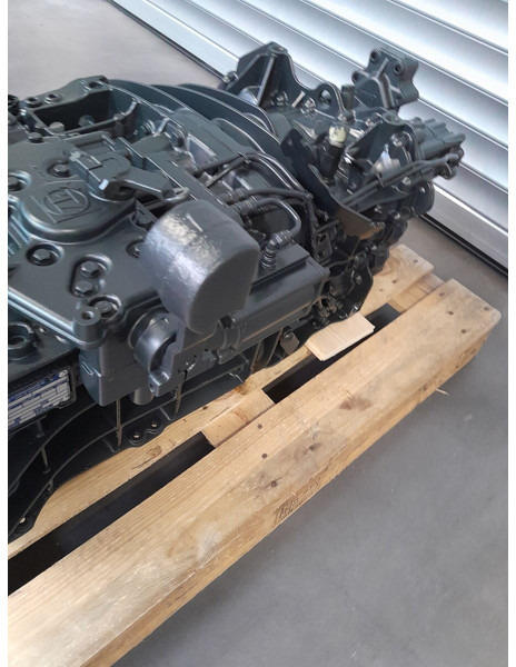 MAN ZF Ecosplit 4 - Sebességváltó - Teherautó: 3 kép. MAN ZF Ecosplit 4 - Sebességváltó - Teherautó: 3 kép.