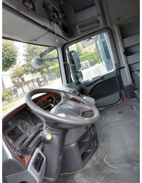 Mercedes-Benz ACTROS EURO 5 MP3 - Fülke és belső tér - Teherautó: 5 kép. Mercedes-Benz ACTROS EURO 5 MP3 - Fülke és belső tér - Teherautó: 5 kép.