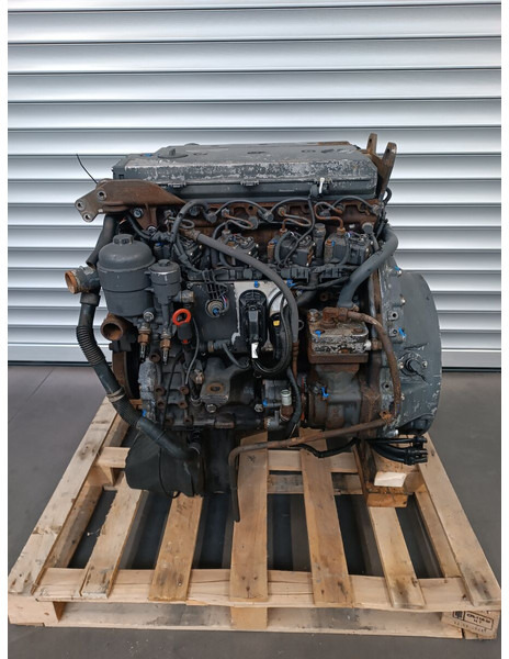 Mercedes-Benz OM904LA - OM 904 LA - Motor - Teherautó: 5 kép. Mercedes-Benz OM904LA - OM 904 LA - Motor - Teherautó: 5 kép.