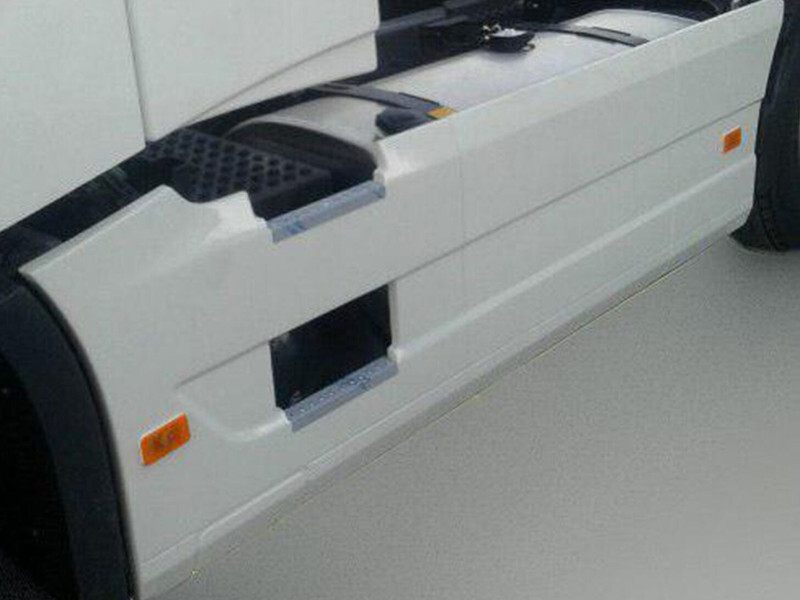 Volvo FH 4 EURO 6 - Légterelő - Teherautó: 3 kép. Volvo FH 4 EURO 6 - Légterelő - Teherautó: 3 kép.