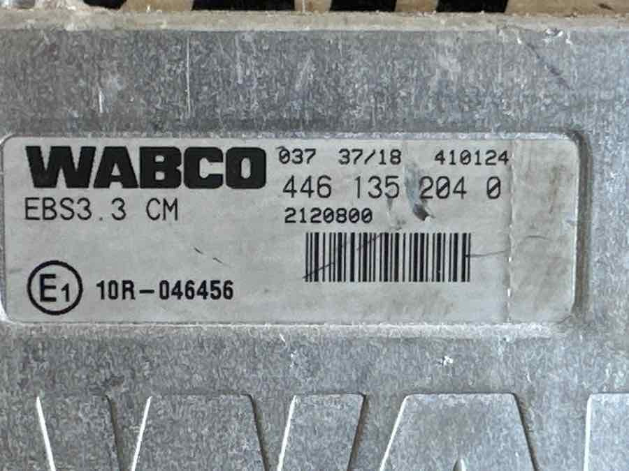 DAF ECU EBS 2120800 - Elektromos rendszer - Teherautó: 2 kép. DAF ECU EBS 2120800 - Elektromos rendszer - Teherautó: 2 kép.