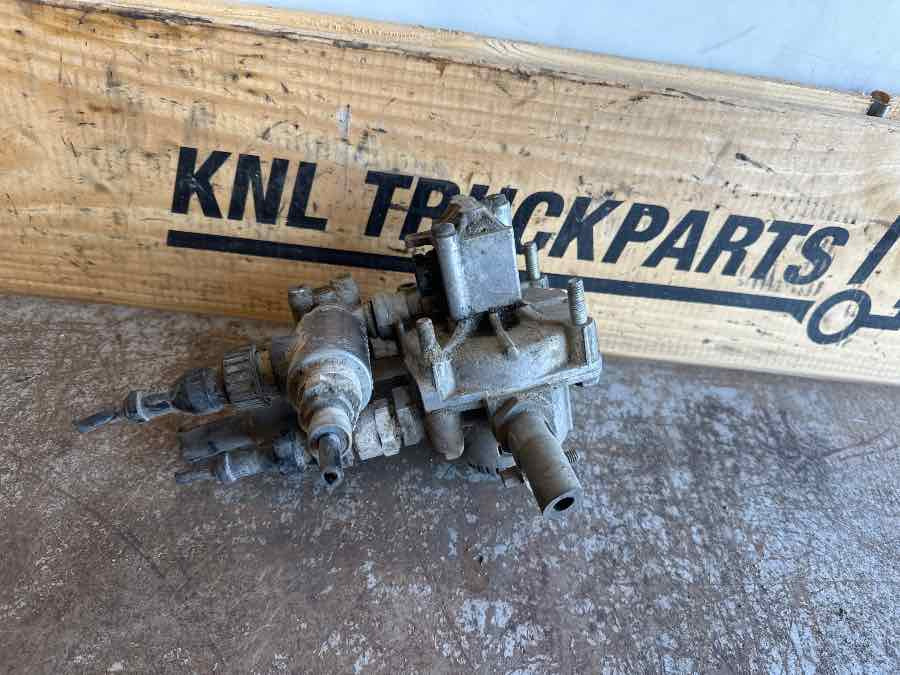 EKERI WABCO ABS VALVE 4802070010 - Szelep - Pótkocsi: 1 kép. EKERI WABCO ABS VALVE 4802070010 - Szelep - Pótkocsi: 1 kép.