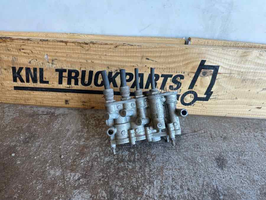 EKERI WABCO LIFT VALVE 4630840100 - Szelep: 1 kép. EKERI WABCO LIFT VALVE 4630840100 - Szelep: 1 kép.
