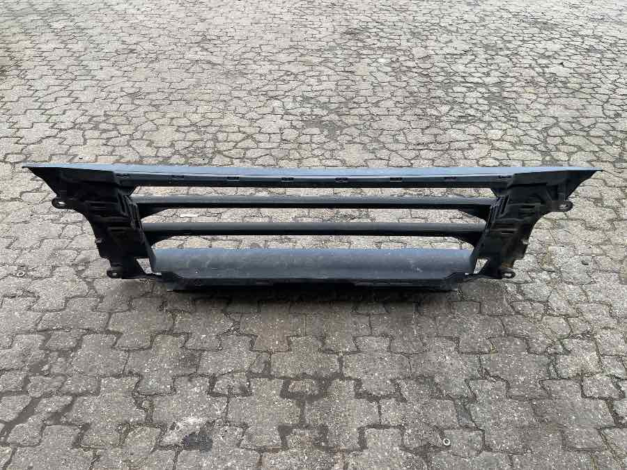 MAN BUMPER PANEL 81.41610-6951 - Karosszéria és külső - Teherautó: 2 kép. MAN BUMPER PANEL 81.41610-6951 - Karosszéria és külső - Teherautó: 2 kép.