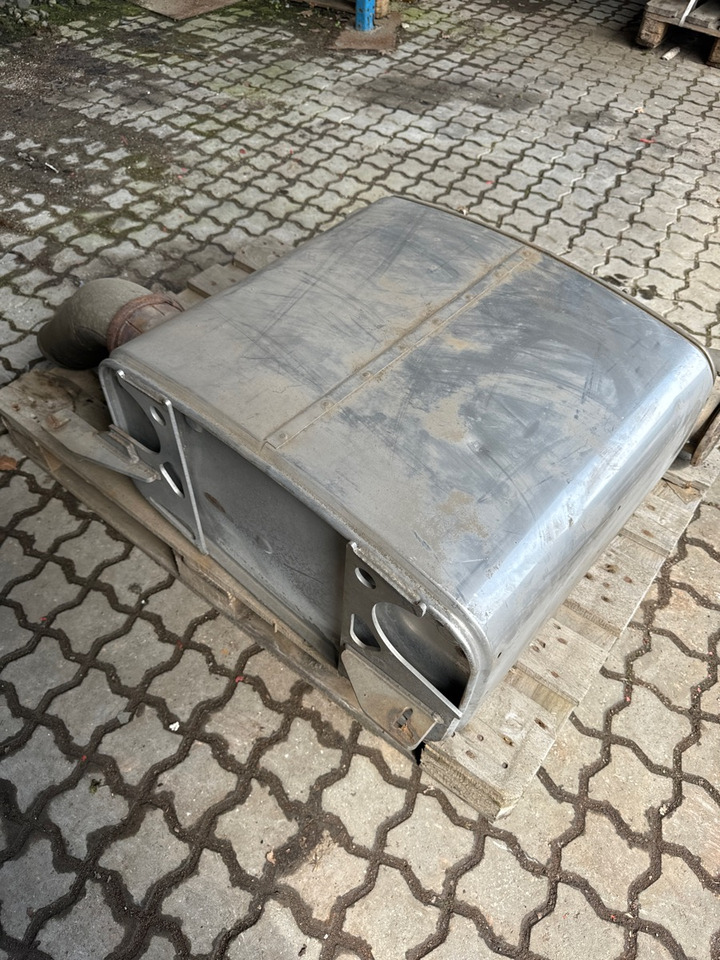 MAN EXHAUST 81.15101-0410 - Katalizátor - Teherautó: 1 kép. MAN EXHAUST 81.15101-0410 - Katalizátor - Teherautó: 1 kép.