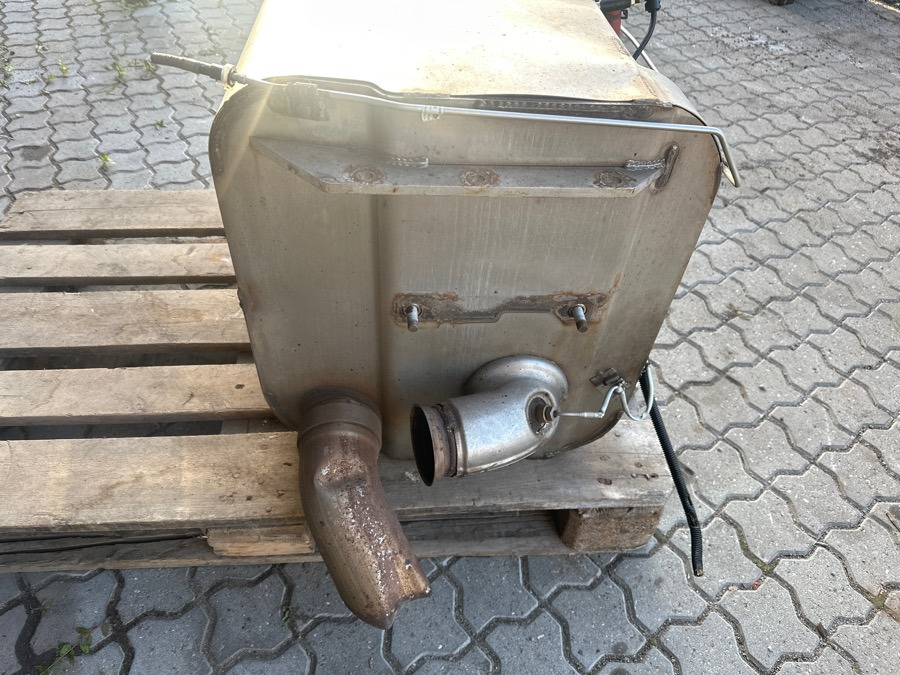 MAN EXHAUST 81.15101-6048 - Kipufogórendszer - Teherautó: 2 kép. MAN EXHAUST 81.15101-6048 - Kipufogórendszer - Teherautó: 2 kép.