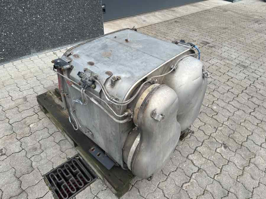 MAN EXHAUST 81.15103-6115 - Kipufogórendszer - Teherautó: 1 kép. MAN EXHAUST 81.15103-6115 - Kipufogórendszer - Teherautó: 1 kép.