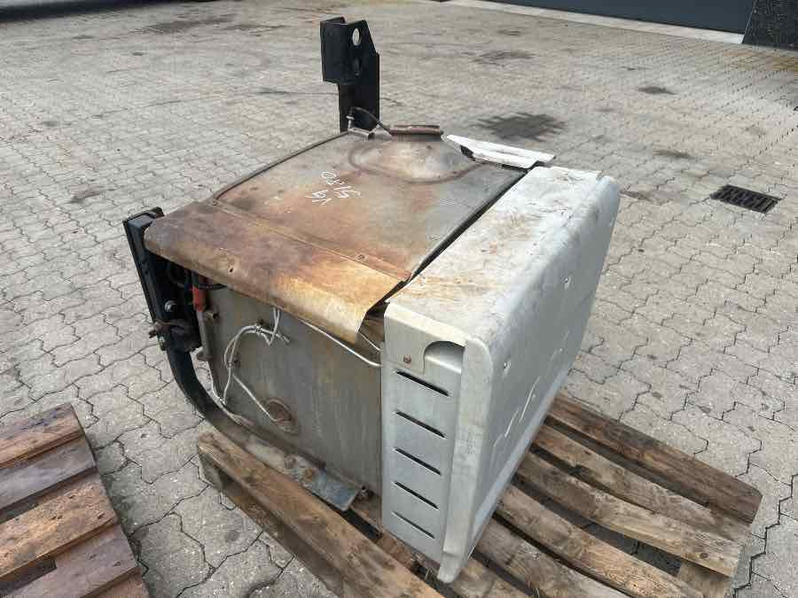 MAN EXHAUST 81.15103-6123 - Kipufogórendszer - Teherautó: 1 kép. MAN EXHAUST 81.15103-6123 - Kipufogórendszer - Teherautó: 1 kép.