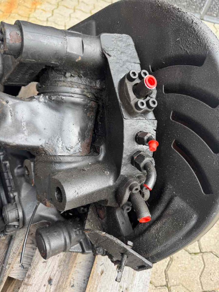 MAN FRONT HUBS 81.36030-0005 + 81.36035-6009 - Szabadonfutó agy - Teherautó: 3 kép. MAN FRONT HUBS 81.36030-0005 + 81.36035-6009 - Szabadonfutó agy - Teherautó: 3 kép.